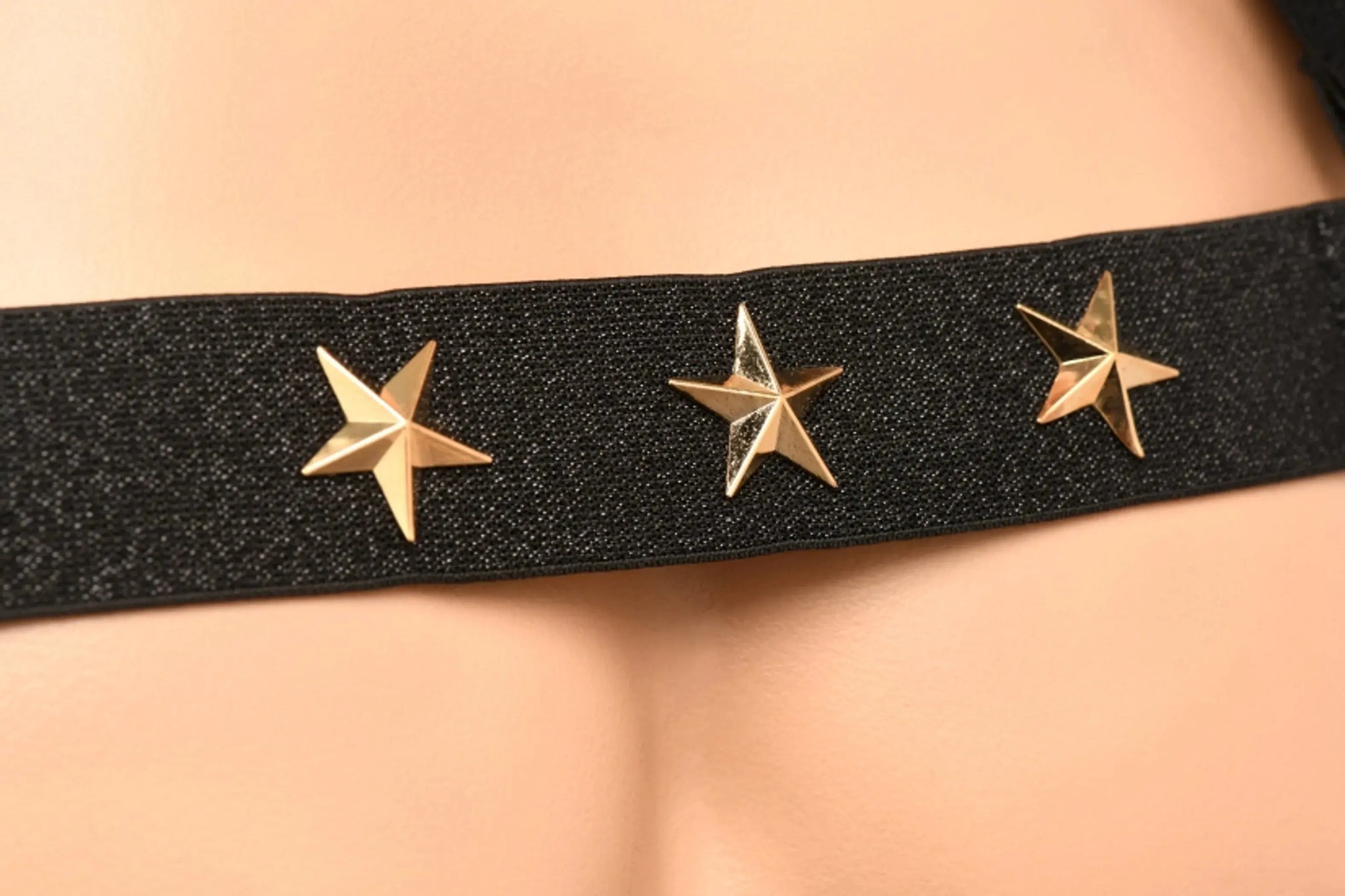 MASTER SERIES ELASTIC CHEST HARNESS W/ ARM BANDS XR Brands